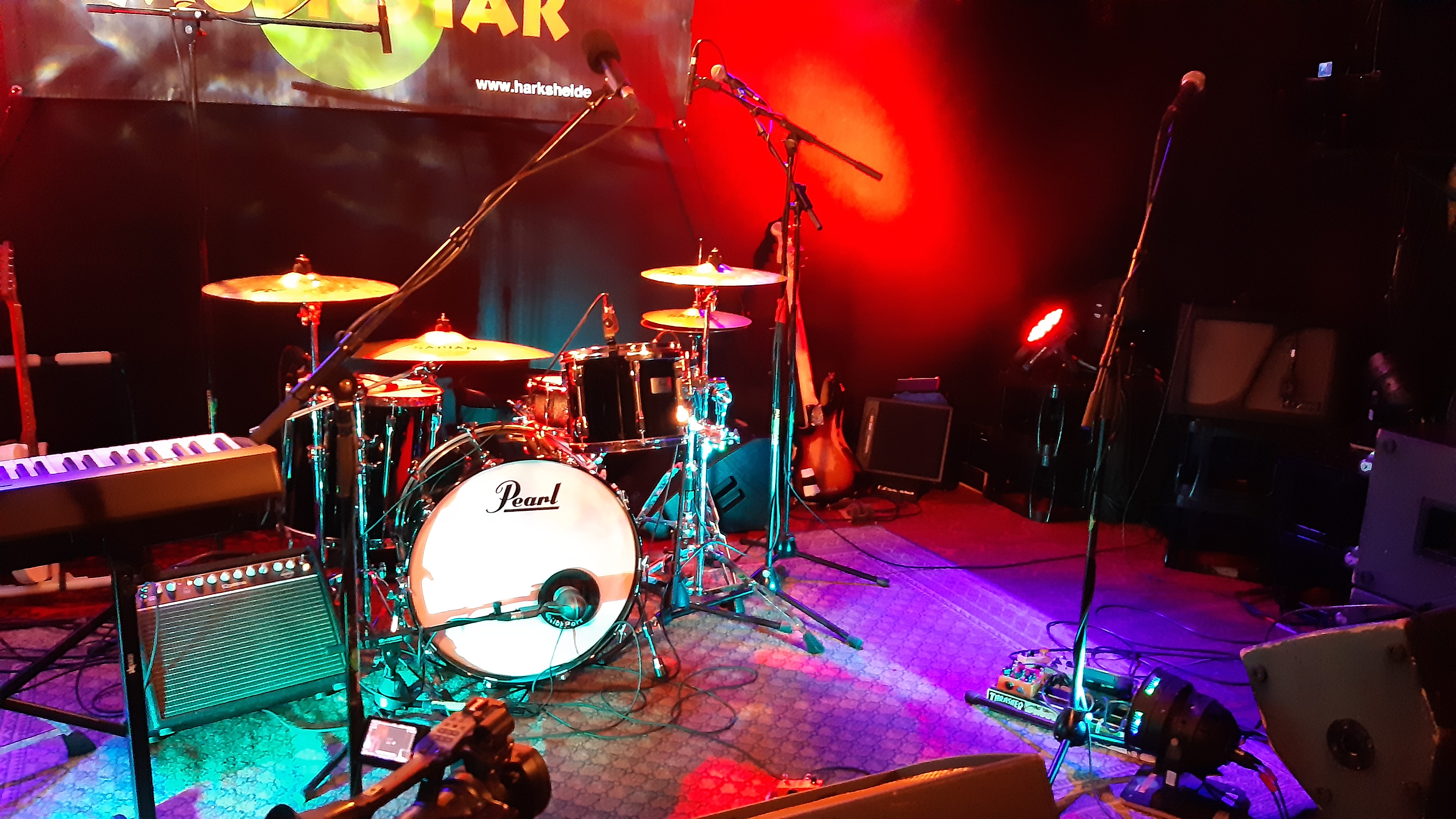 PeterKarpBand2021-10-13MusicStarNorderstedtGermany (4).jpg